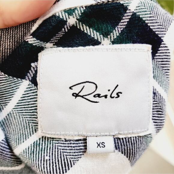 RAILS XS SUPER SOFT BLK WHT GRN BUTTONG DOWN - Picture 8 of 8